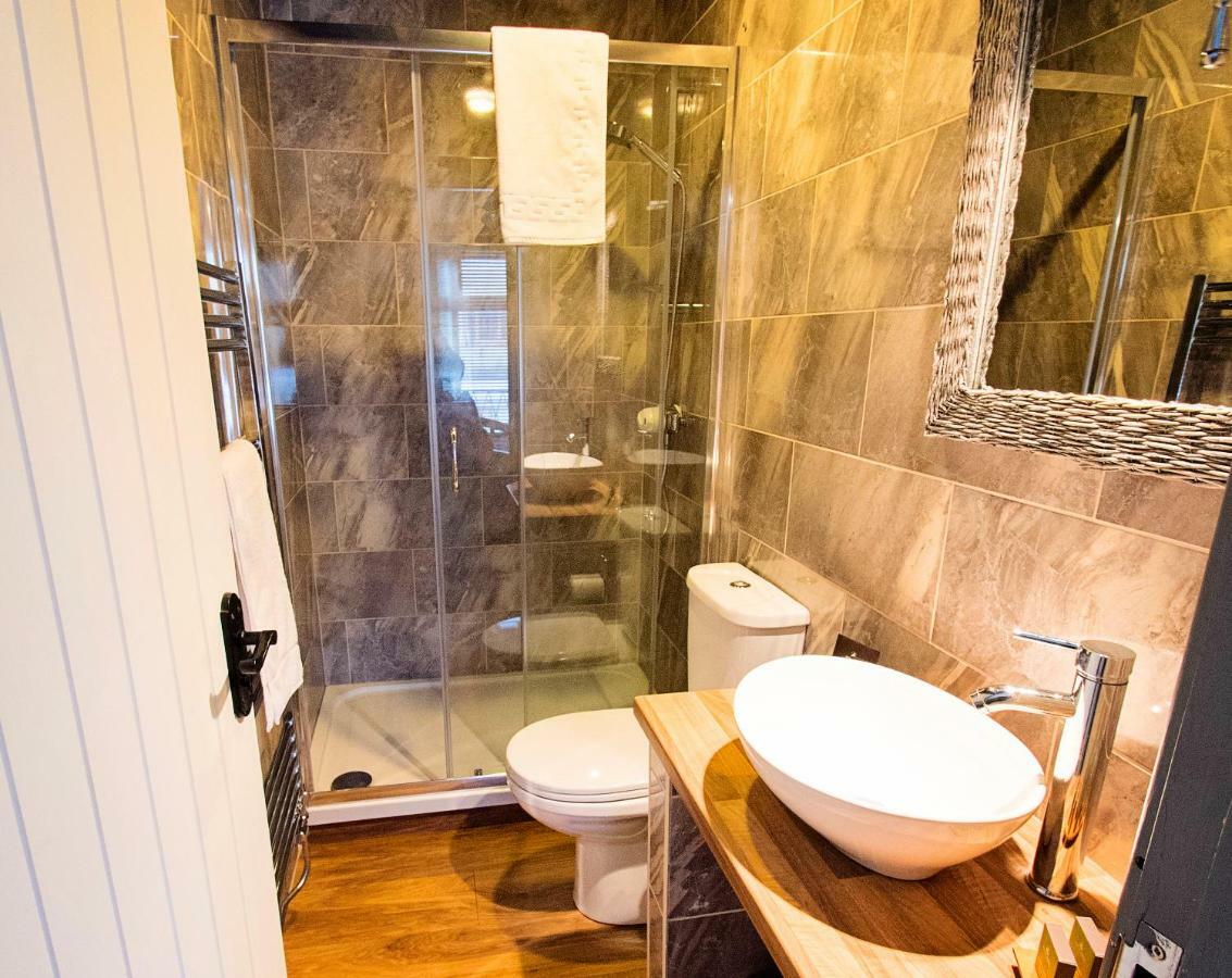 Bed and Breakfast Nik The Greek Burry Port Esterno foto